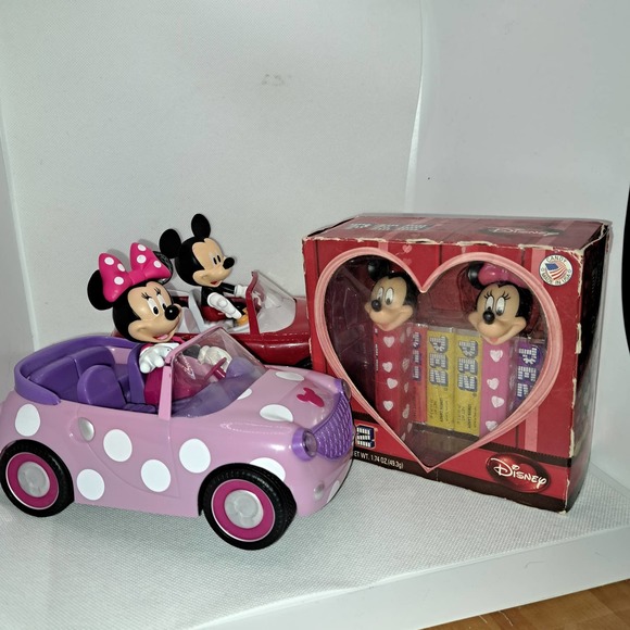Vintage Minnie and Mickey - Battery Operated Cars and PEEZ - Picture 9 of 11